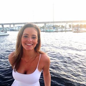 Meet your Posher, Caroline